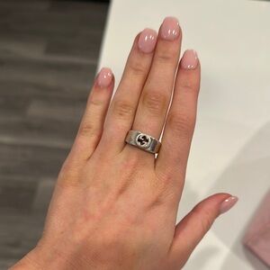 GUCCI ring